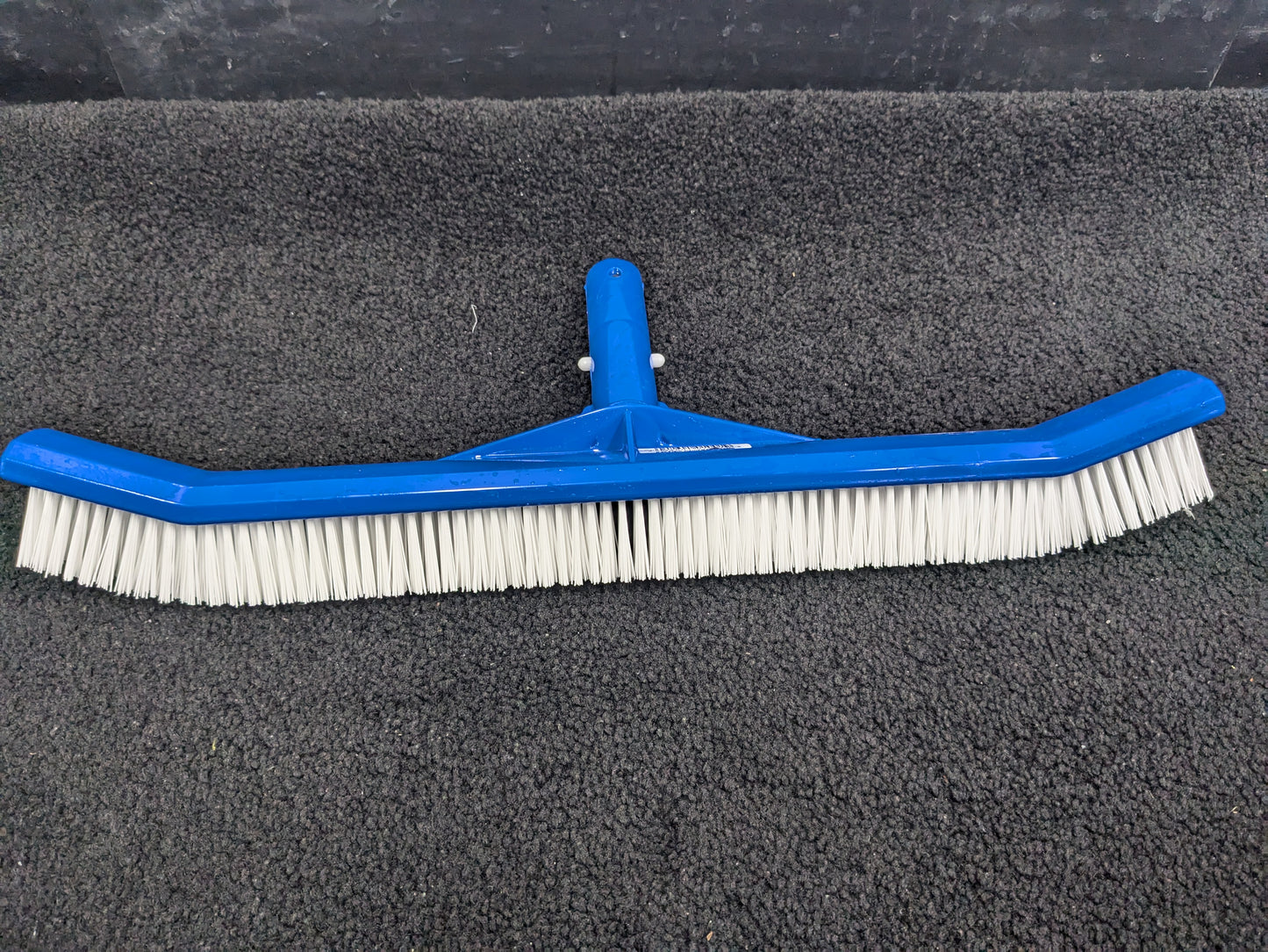 18" Nylon Wall Brush - Plastic Frame